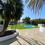 Sunset Villa *